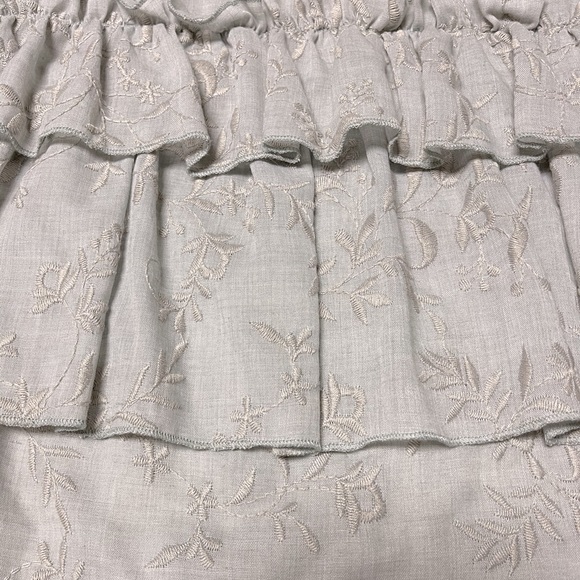 Zara Embroidered Bell Sleeve Blouse NWOT - Picture 3 of 10